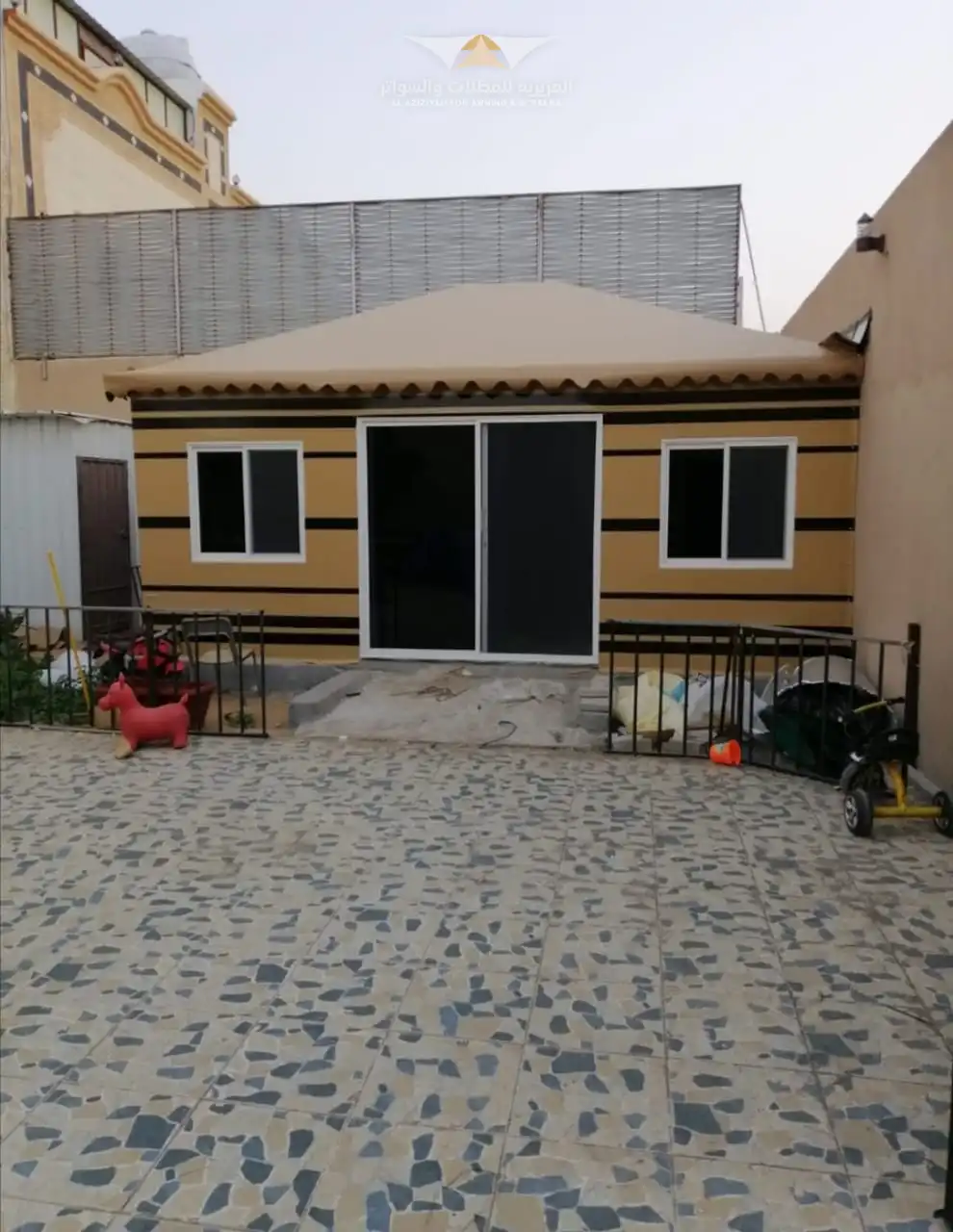 مظلات الشد الانشائي